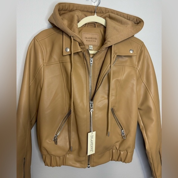 NEW BLANKNYC Women’s Faux Leather Tan Bomber Moto Jacket Removable Hood Size S - Picture 5 of 16